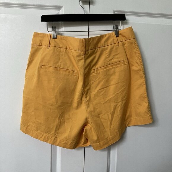 Gap Pleated Khaki Shorts Womens 16 Yellow Cotton Preppy - Picture 5 of 12